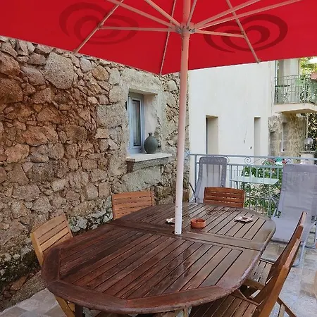 Maison De Caractere Dans Un Cadre Authentique Et Au Calme *